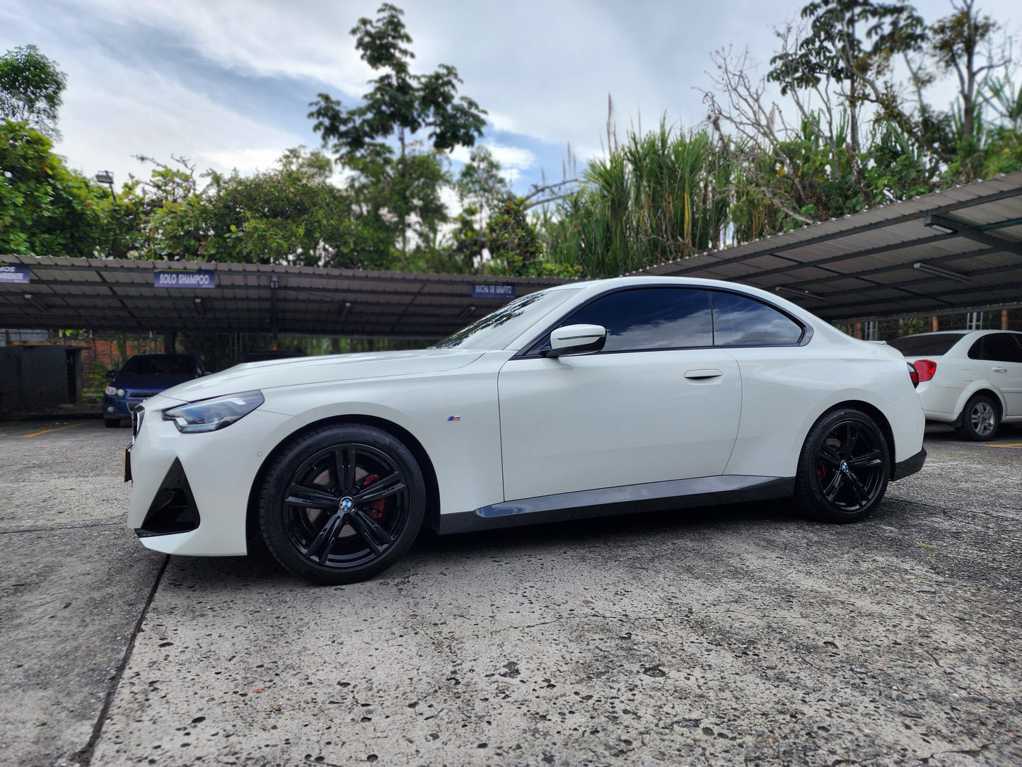 BMW 220i F22 COUPE SPORTLINE