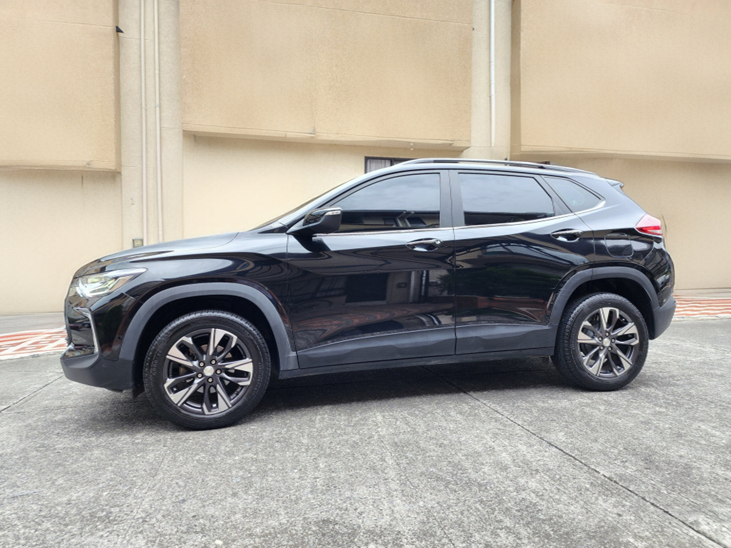 CHEVROLET TRACKER PREMIER