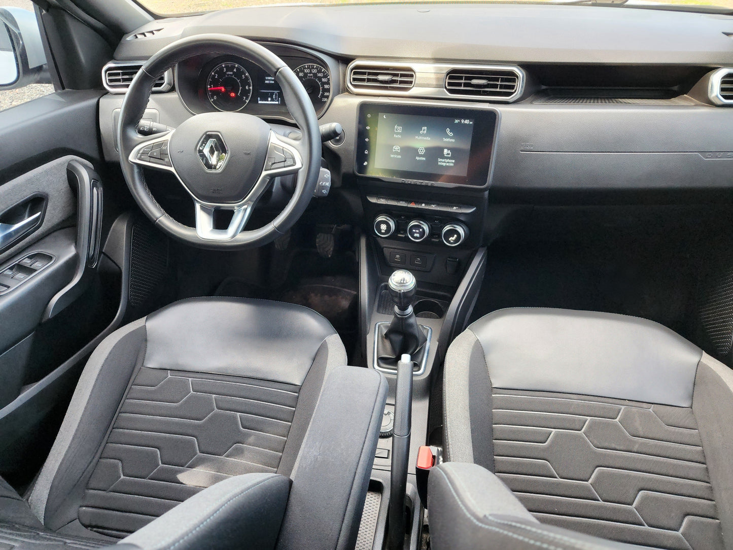 RENAULT DUSTER ICONIC