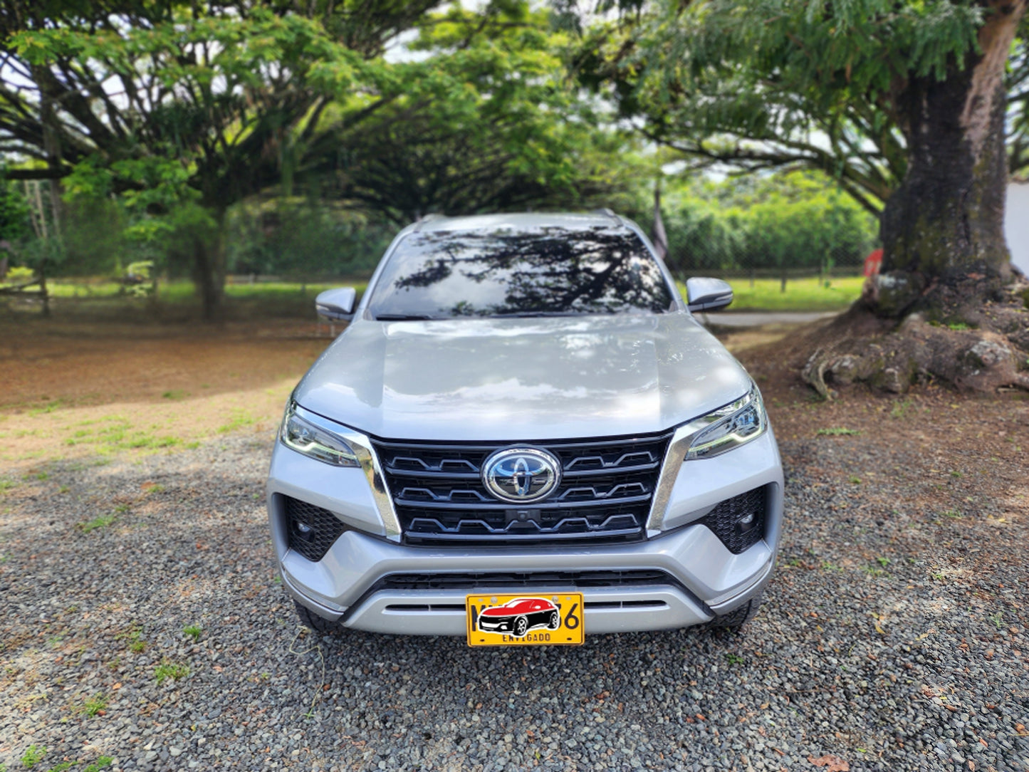 TOYOTA FORTUNER SRV