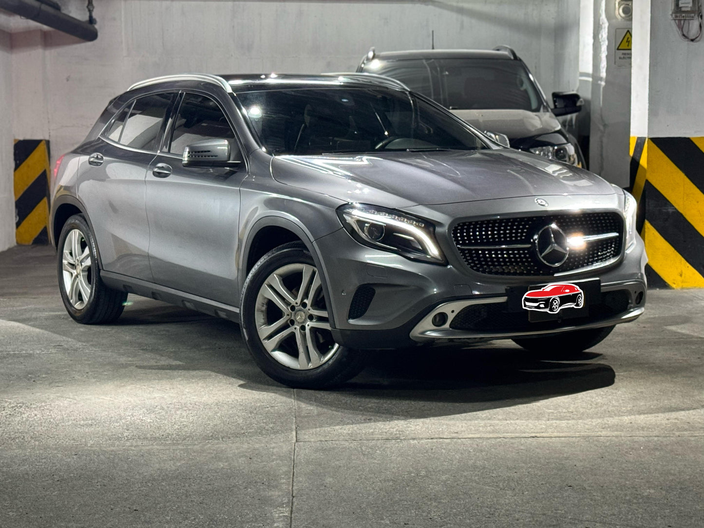 MERCEDES BENZ GLA 200