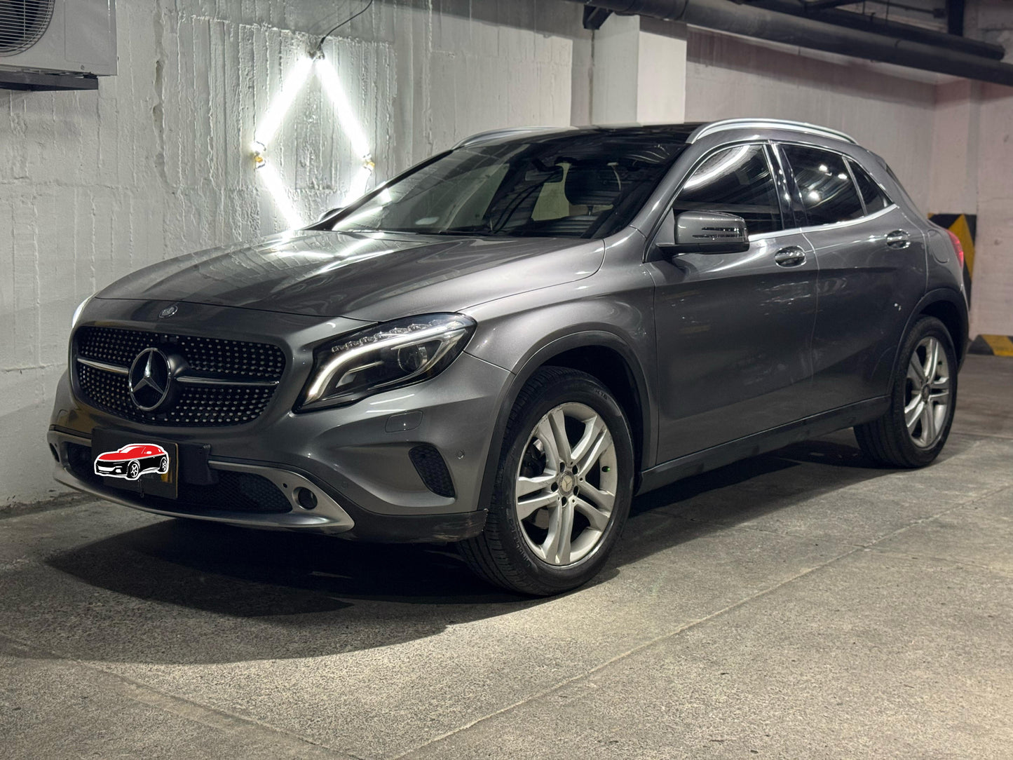 MERCEDES BENZ GLA 200