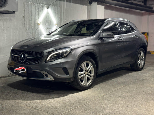 MERCEDES BENZ GLA 200